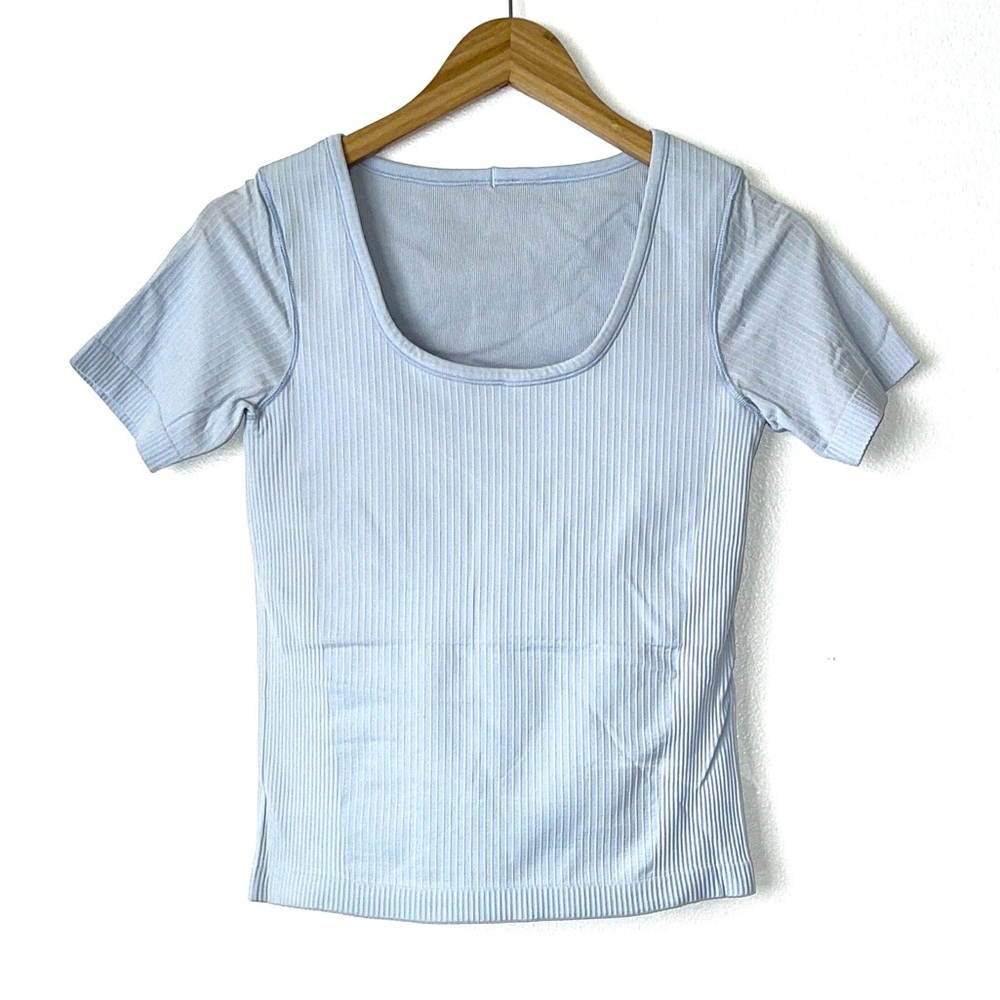 Lululemon Ebb to Street Tank Size 8 Light Blue Ribbed Scoop Neck Fitted Bra